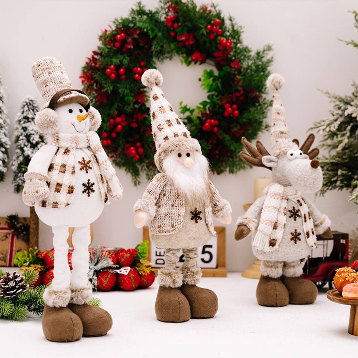 CWMM2994_THE RETRACTABLE CHRISTMAS SPIRIT IS NOT JUST DOLL
