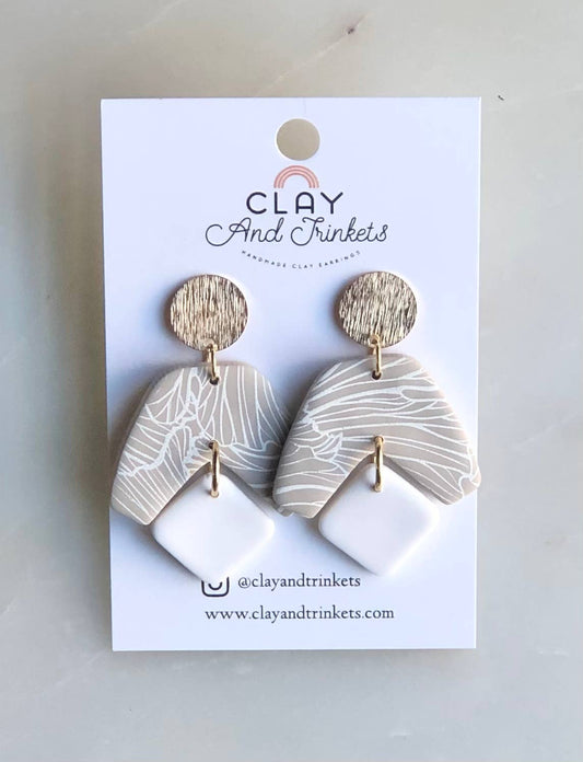 Riley Dangles Tan/White