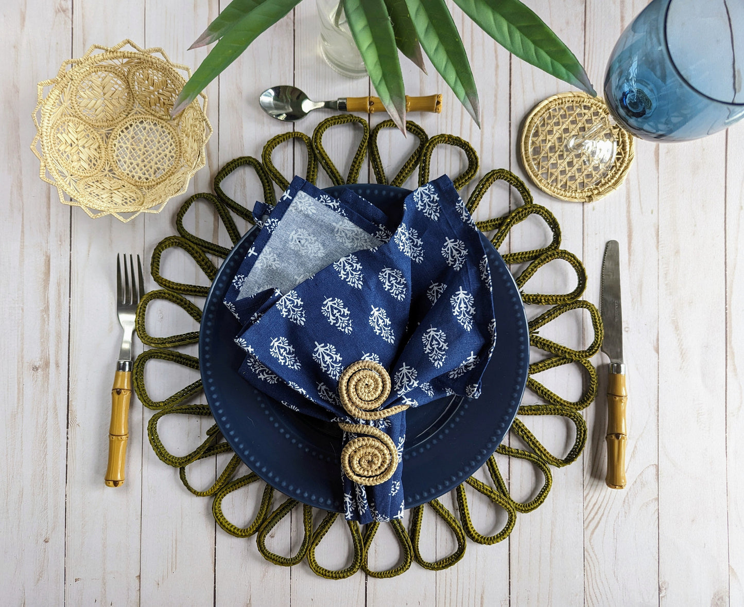 Caracoli Handwoven Iraca Napkin Ring
